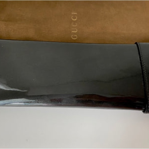 GUCCI G LOCK CLUTCH (AUTHENTIC) - Picture 4 of 7